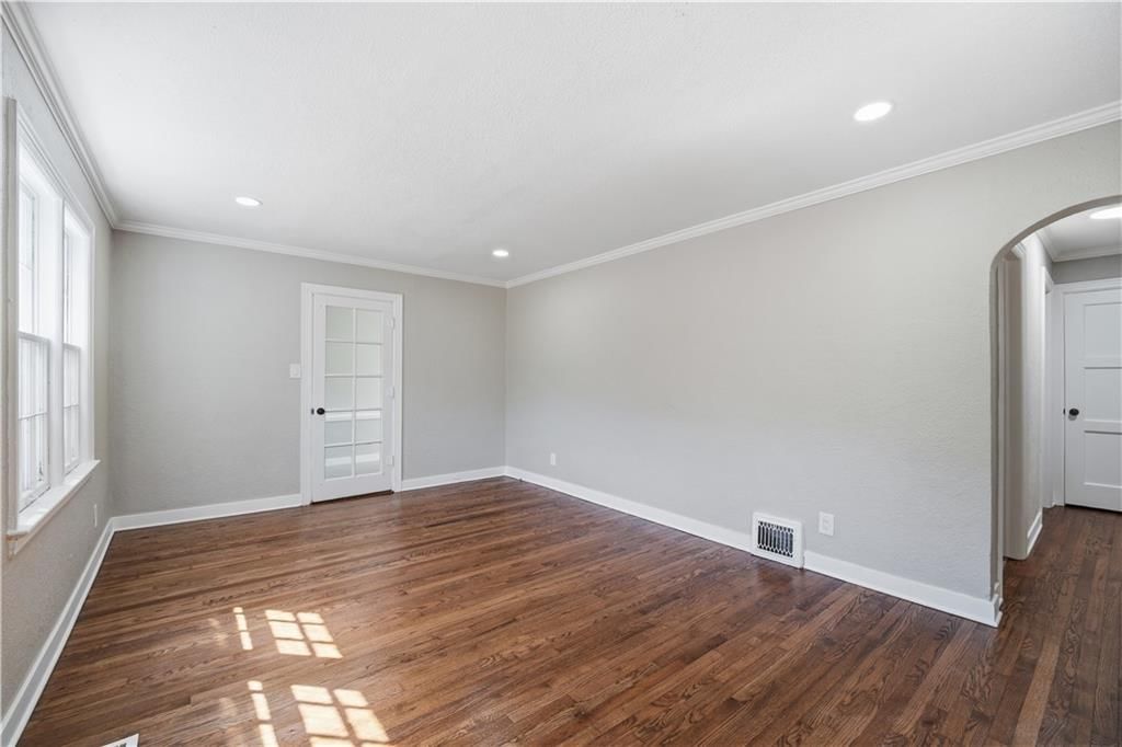 5342 Foster Street — photo 3