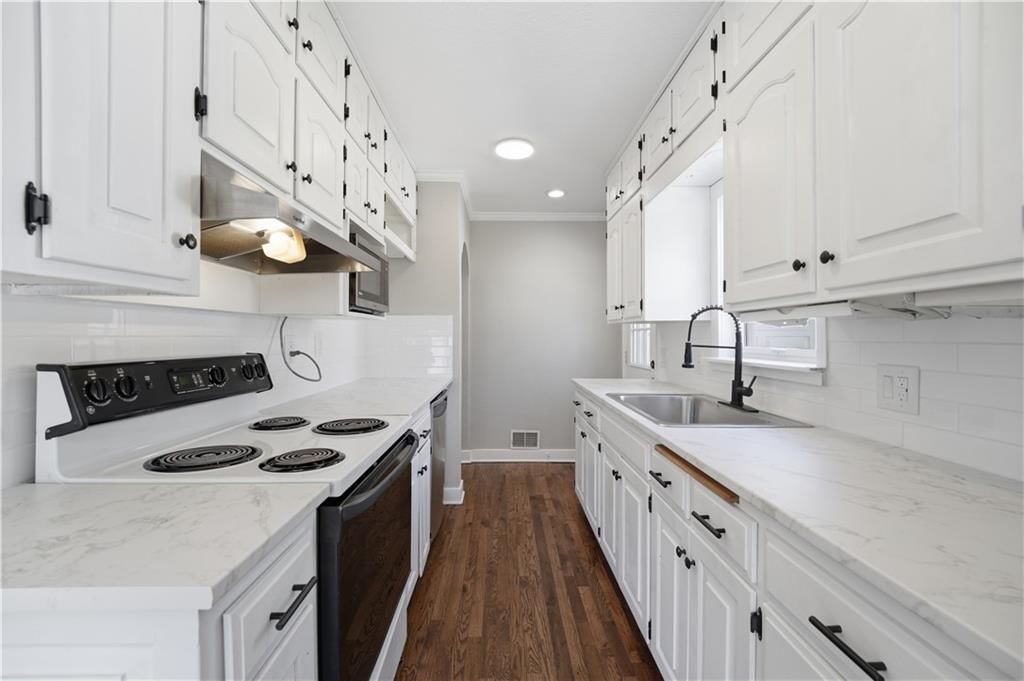 5342 Foster Street — photo 7