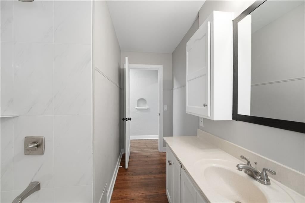 5342 Foster Street — photo 11
