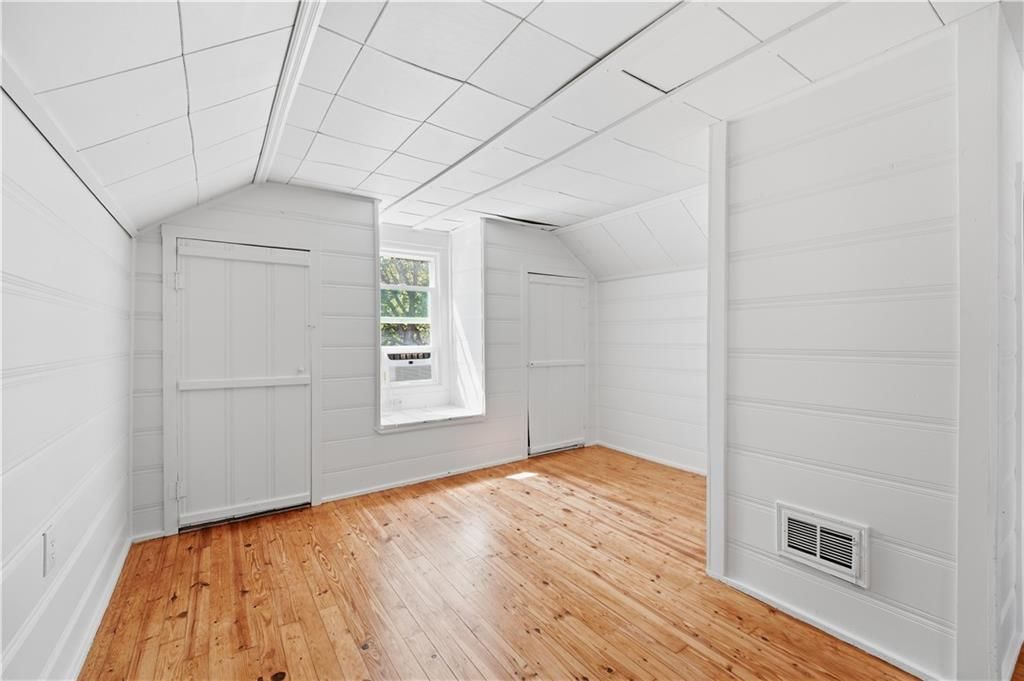 5342 Foster Street — photo 19