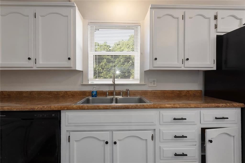 1804 Cherokee Street — photo 9