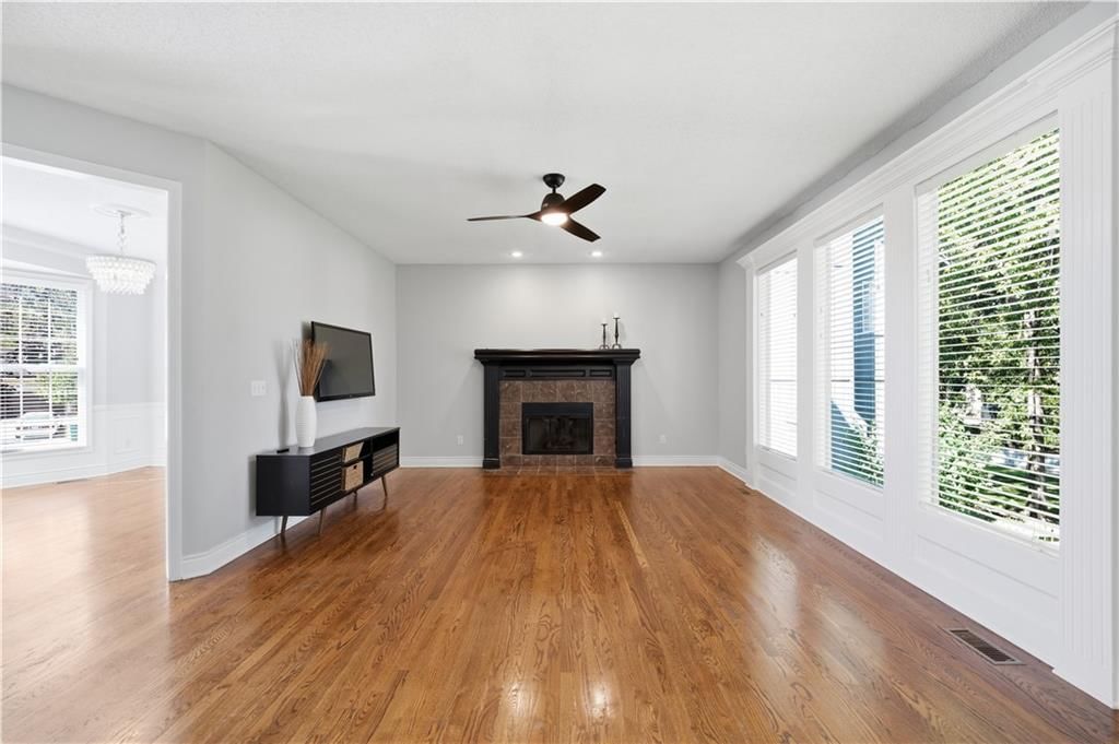 8018 W 122nd Terrace — photo 7