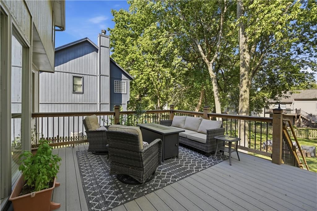 8018 W 122nd Terrace — photo 44