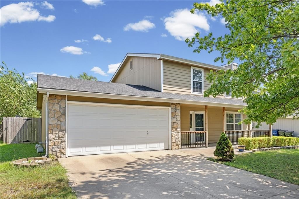 604 Stowe Court — photo 1