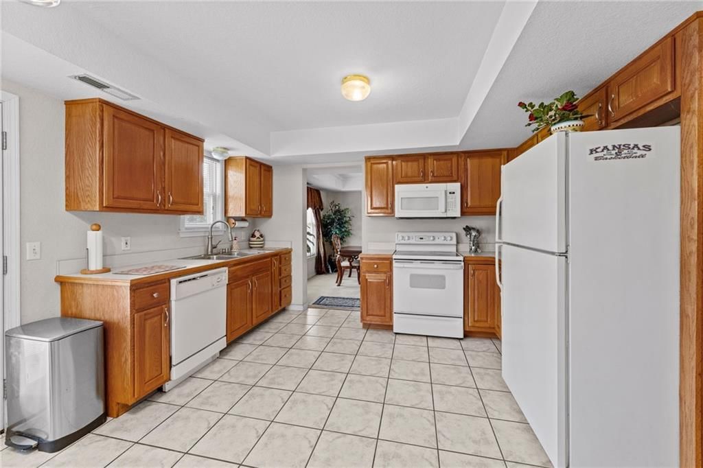 604 Stowe Court — photo 14