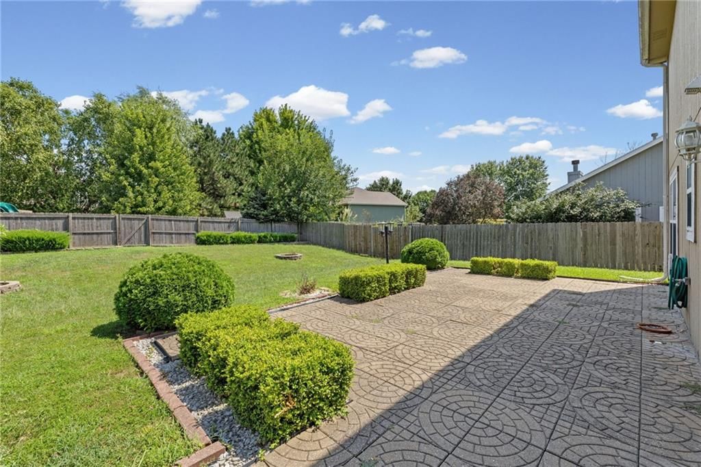 604 Stowe Court — photo 36