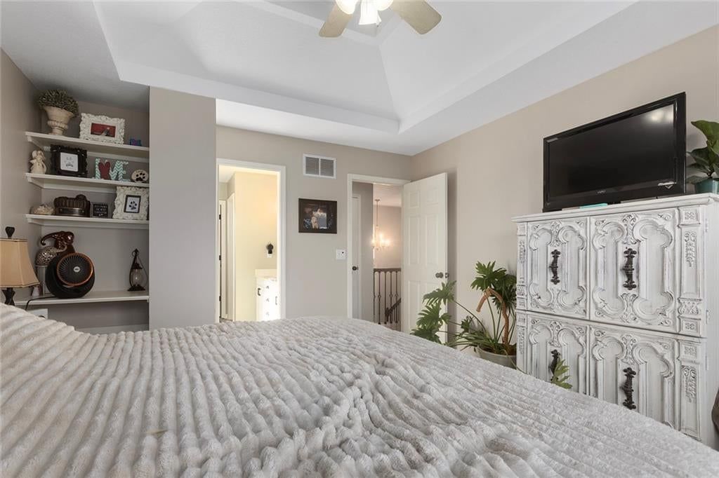 628 E Dogwood Street — photo 14