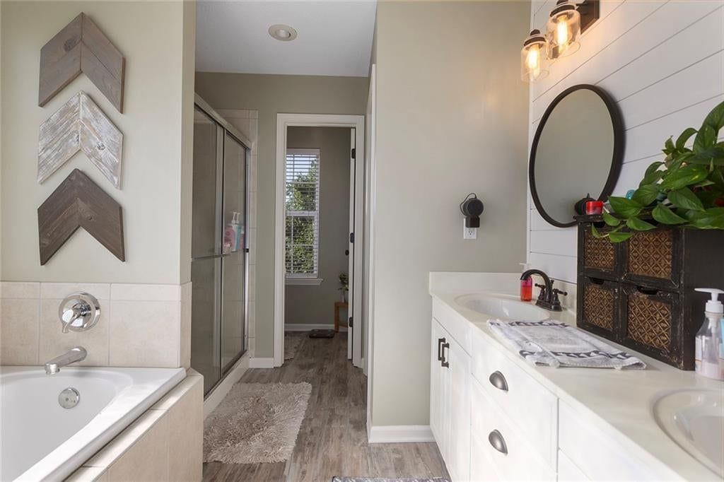 628 E Dogwood Street — photo 15