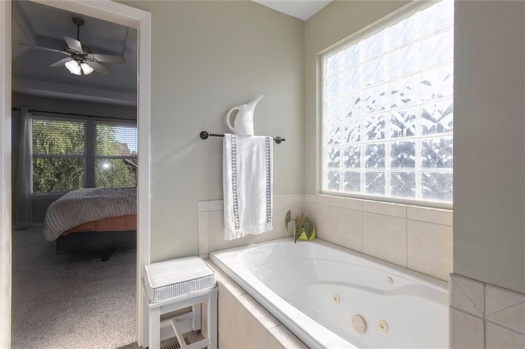 628 E Dogwood Street — photo 17