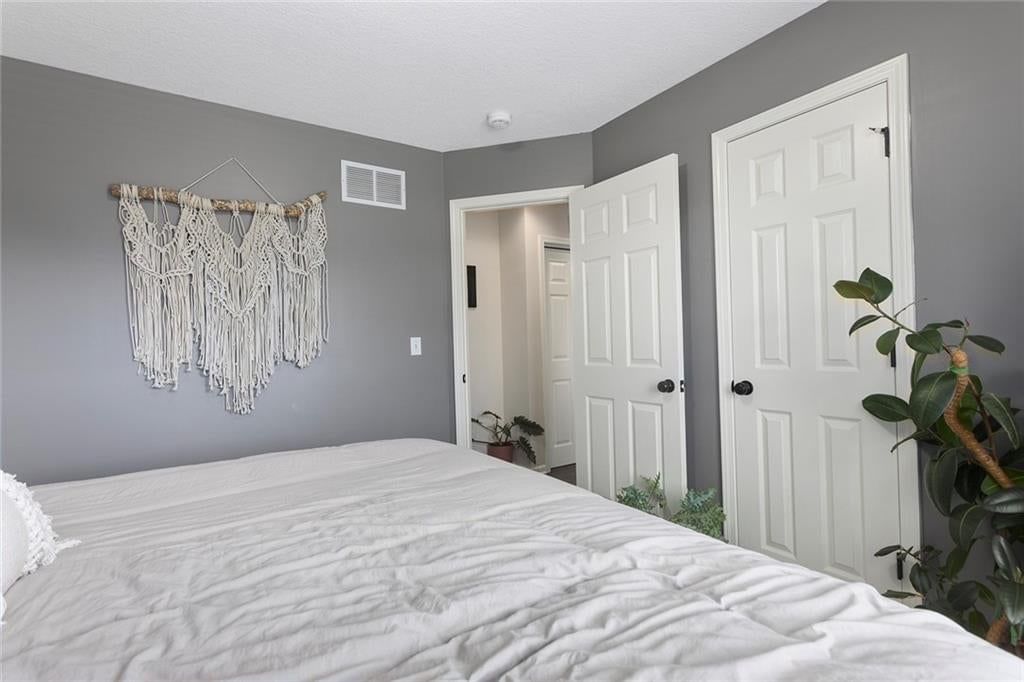 628 E Dogwood Street — photo 19