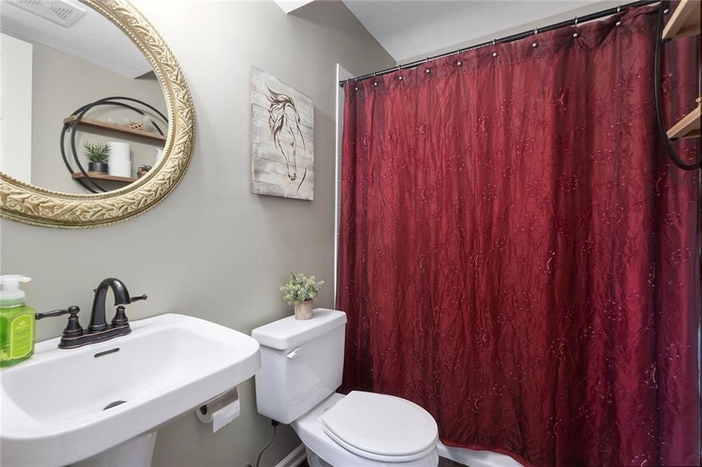628 E Dogwood Street — photo 25