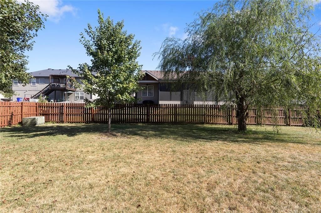 628 E Dogwood Street — photo 29