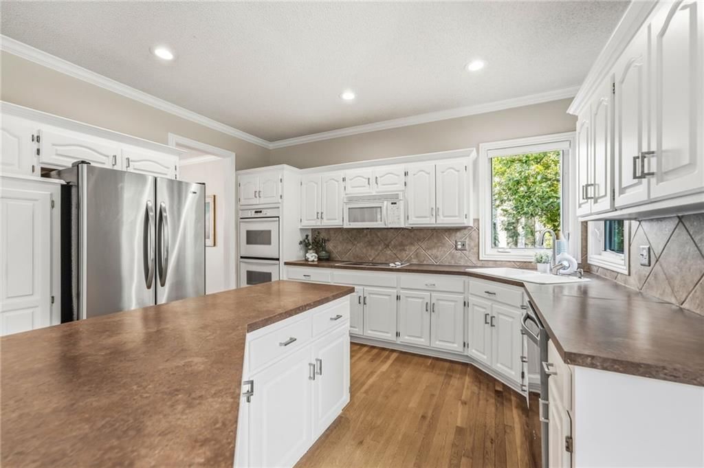 15421 S Alcan Street — photo 15
