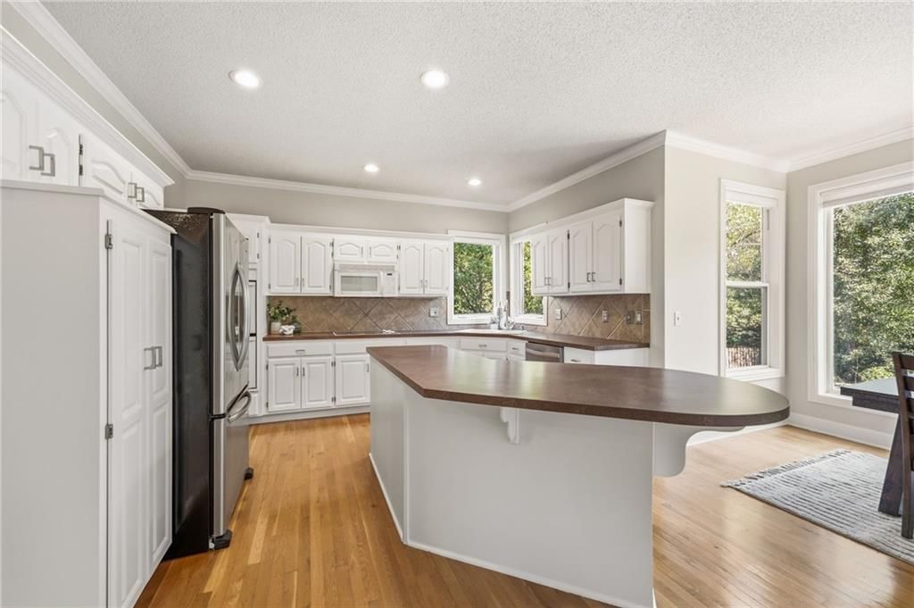 15421 S Alcan Street — photo 16