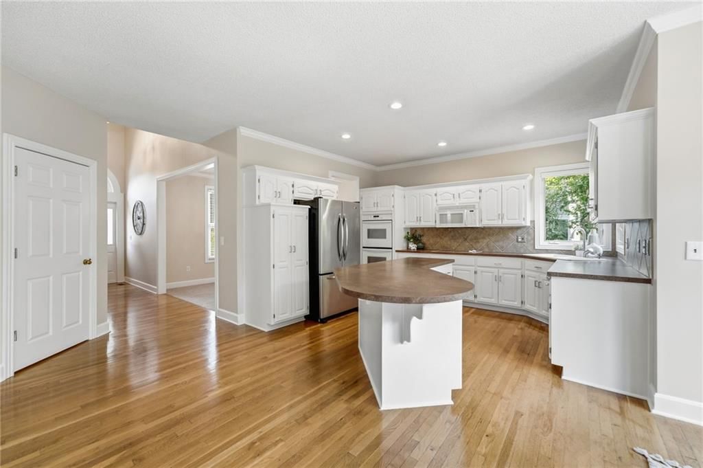 15421 S Alcan Street — photo 17
