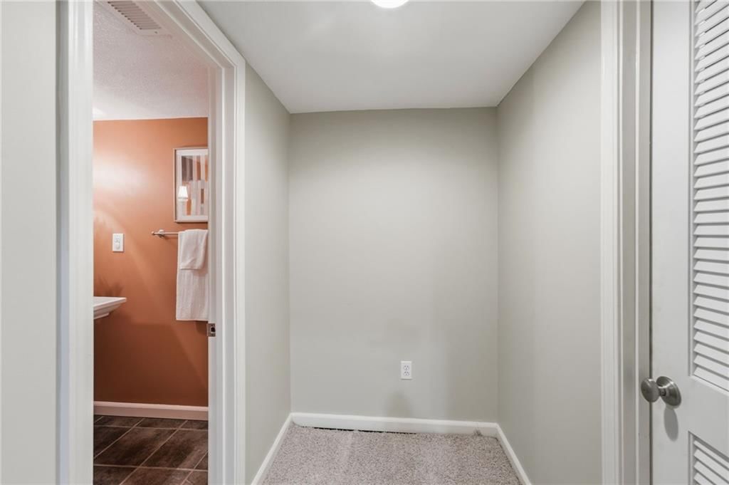 15421 S Alcan Street — photo 50