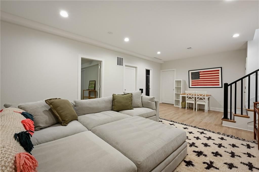 5917 W 61st Terrace — photo 37