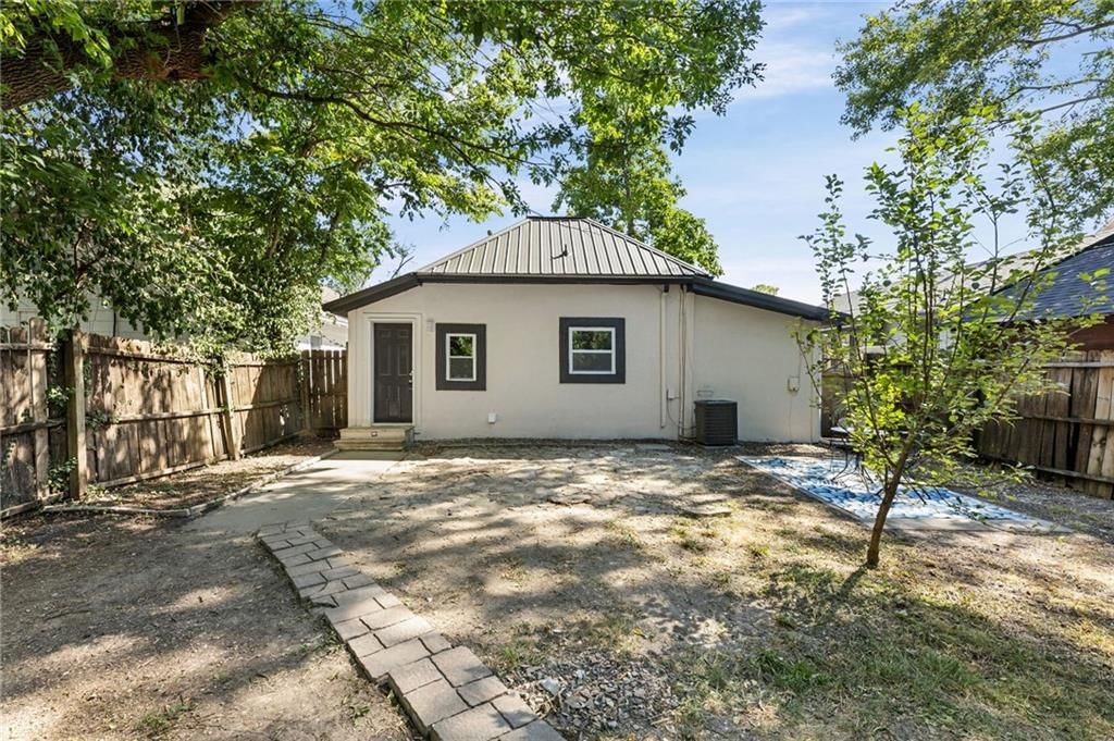 726 Pacific Avenue — photo 32