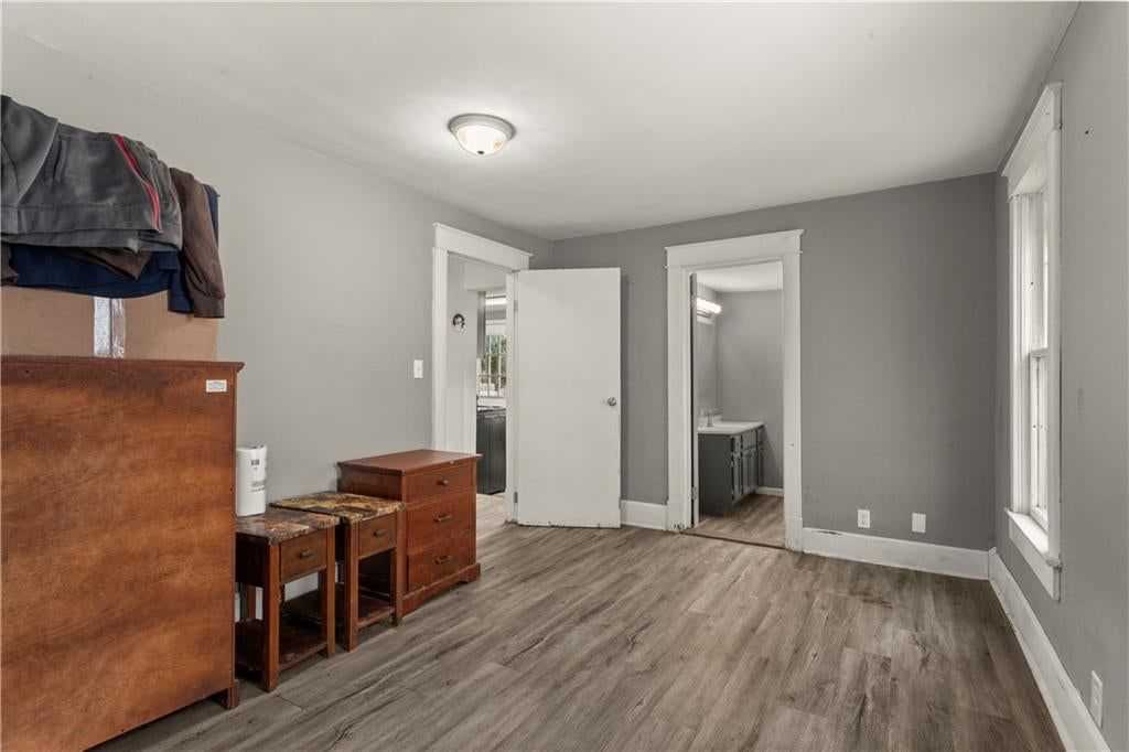Photo 11 of 14 - 11215 Evans Street, Sugar Creek, MO 64054