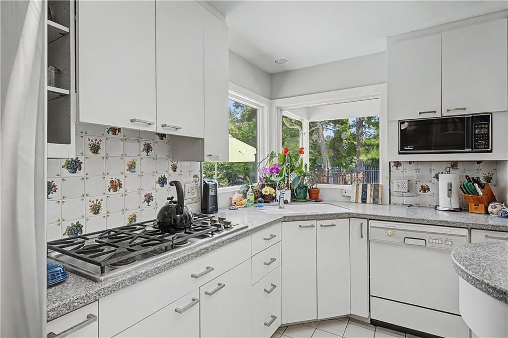 8311 Juniper Street — photo 3