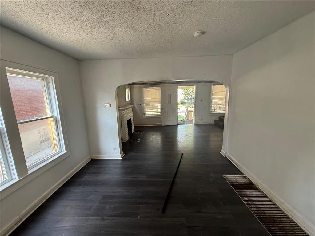 307 N Lawn Avenue — photo 6