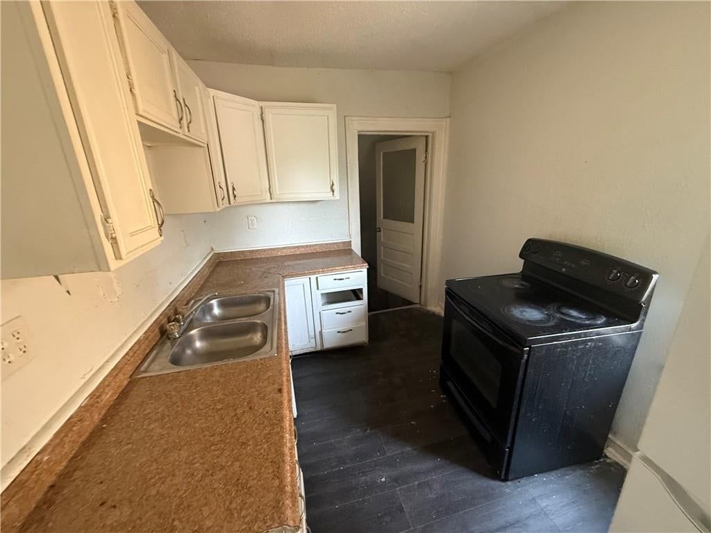 307 N Lawn Avenue — photo 11