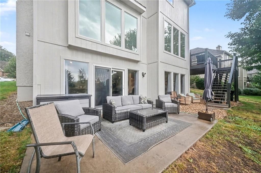 8008 Park Ridge Drive — photo 34