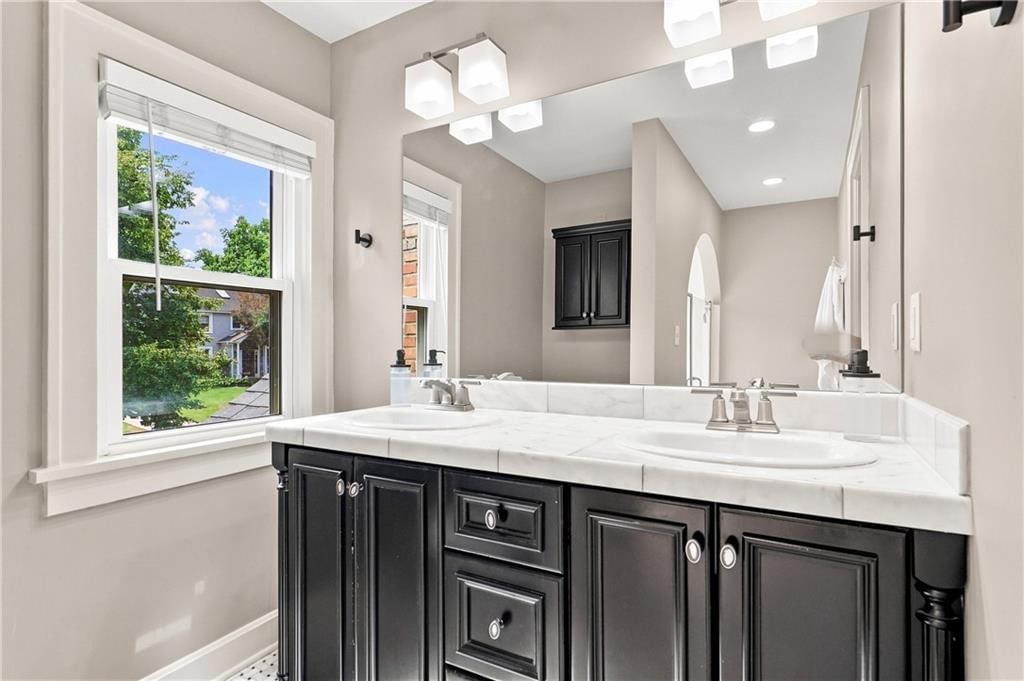 624 W Dartmouth Road — photo 26