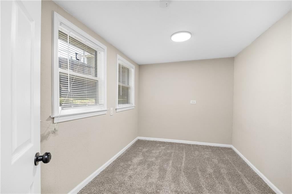 2718 Mary Street — photo 17