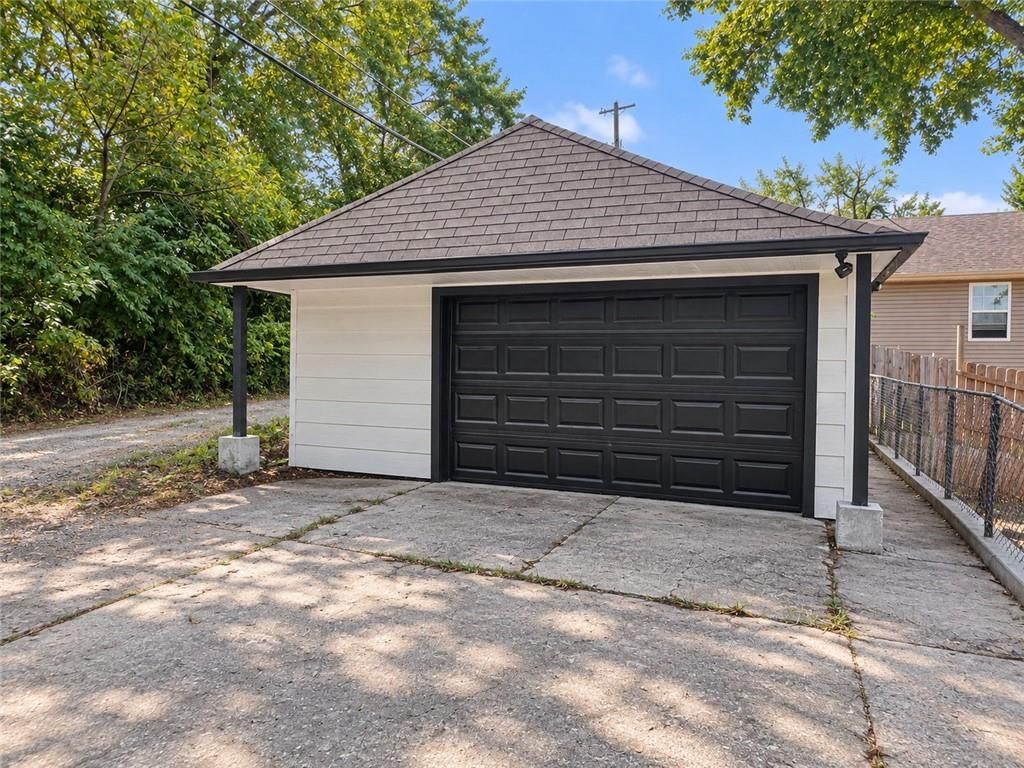 2718 Mary Street — photo 19