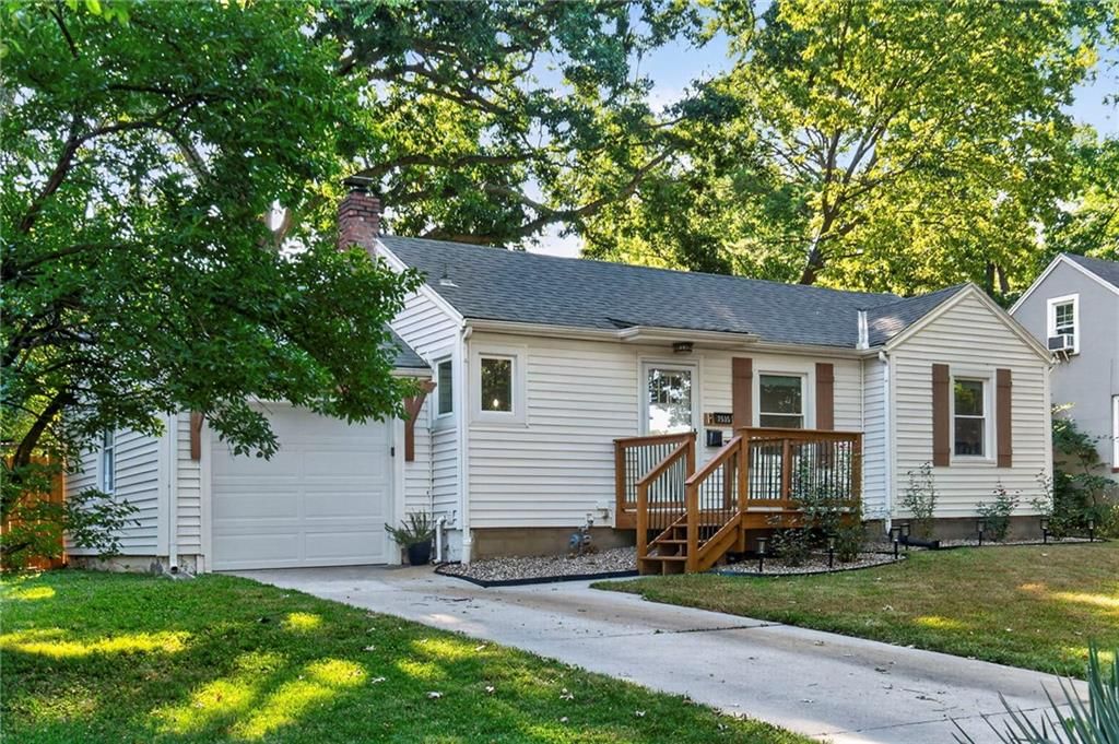 7535 Belleview Avenue — photo 3