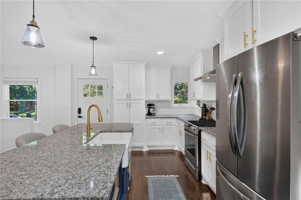 7535 Belleview Avenue — photo 9