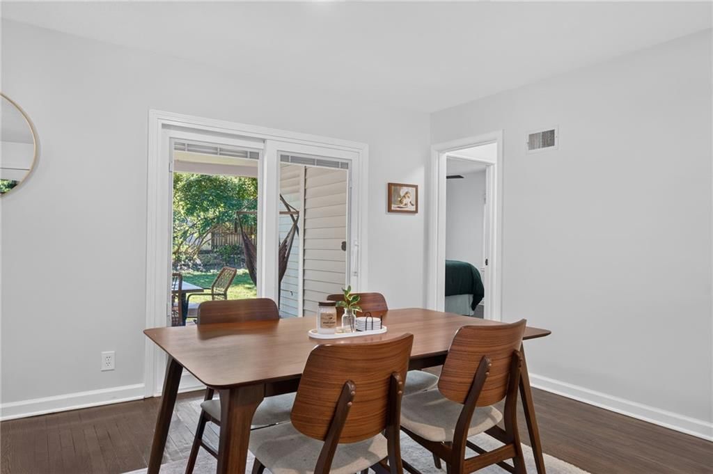 7535 Belleview Avenue — photo 13
