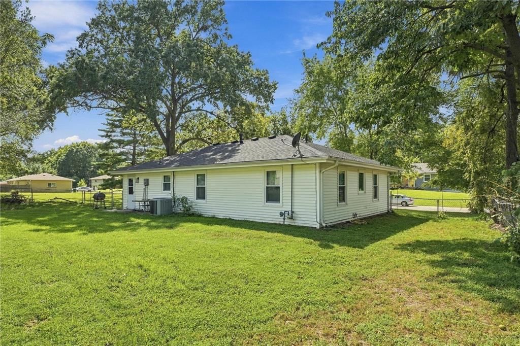 505 Quincy Boulevard — photo 24