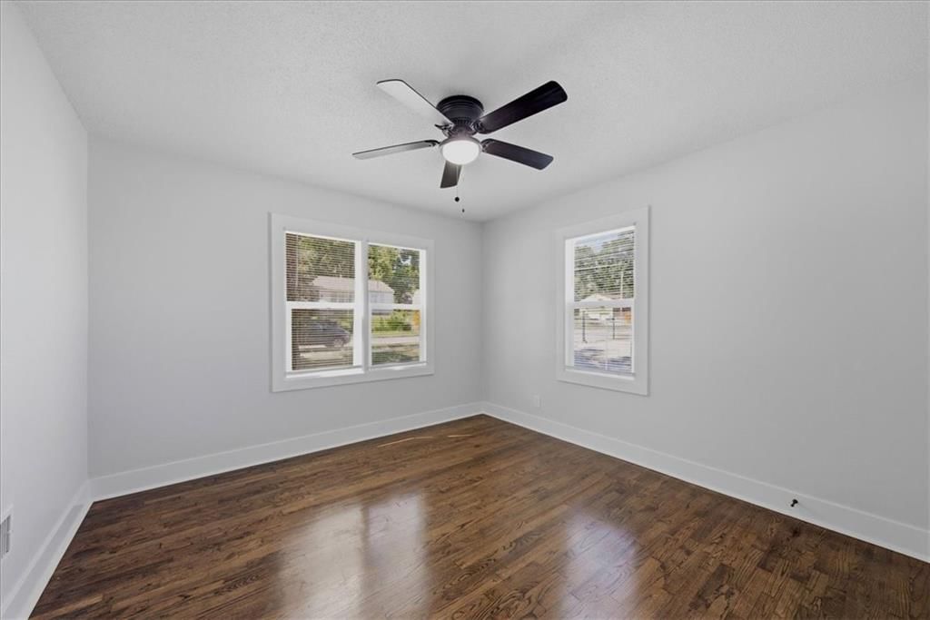 3513 Elmwood Avenue — photo 15