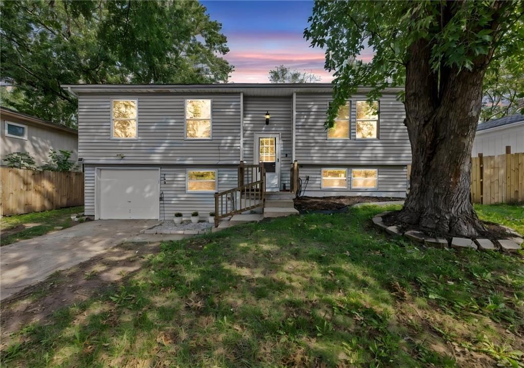 108 W McDonald Street, Edgerton, KS