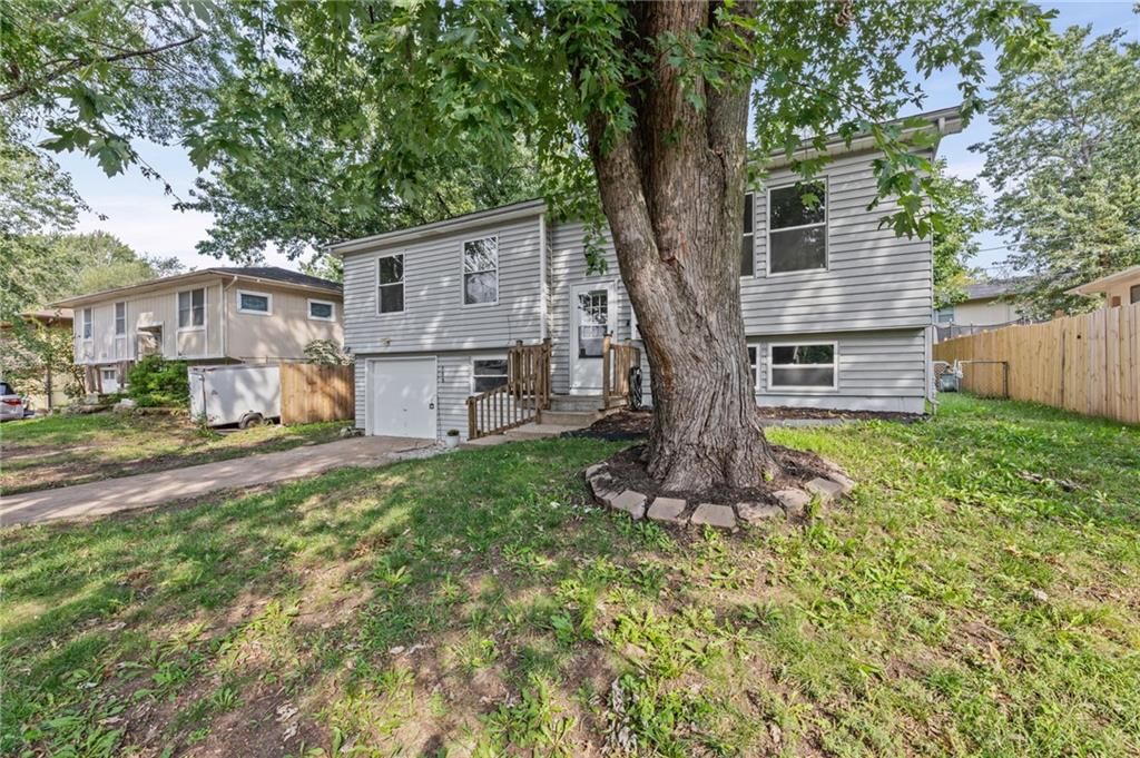 108 W McDonald Street, Edgerton, KS: listing photo 3