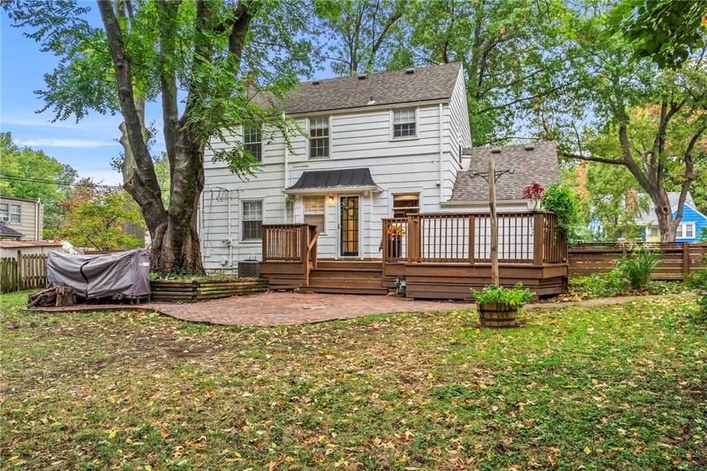 Photo 31 of 32 - 5233 Nall Avenue, Roeland Park, KS 66202