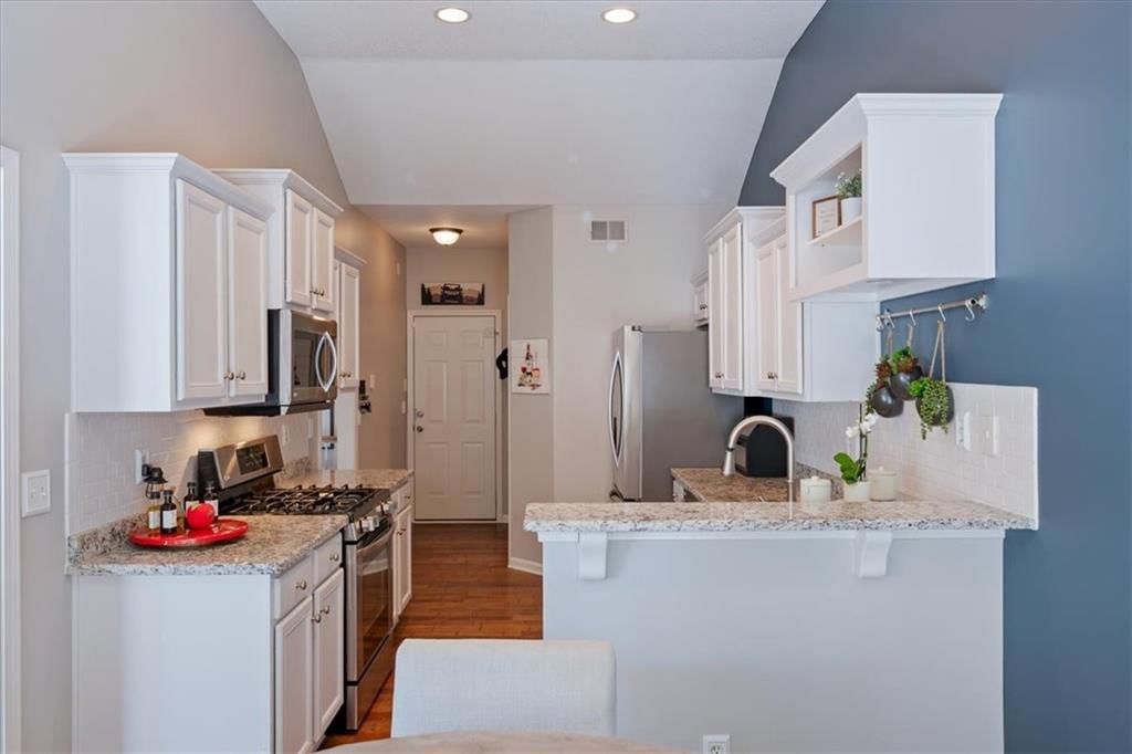 6403 W 133rd Terrace — photo 14
