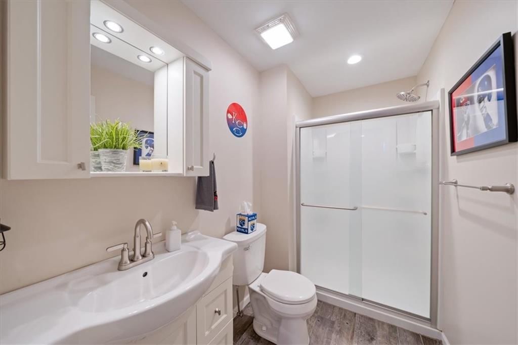 6403 W 133rd Terrace — photo 32