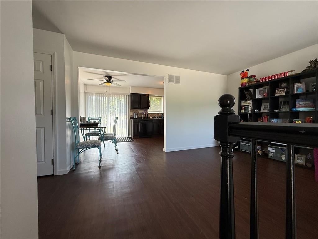 Breakfast nook at 13405-07 Johnson Drive, Shawnee, KS 66216