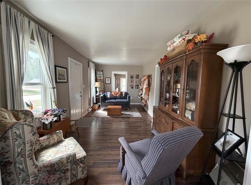 215 W Jenkins Street — photo 6