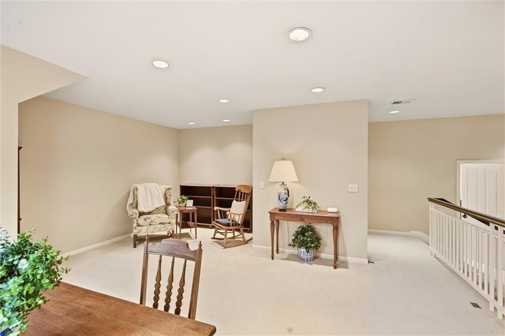 15040 Sherwood Street — photo 30