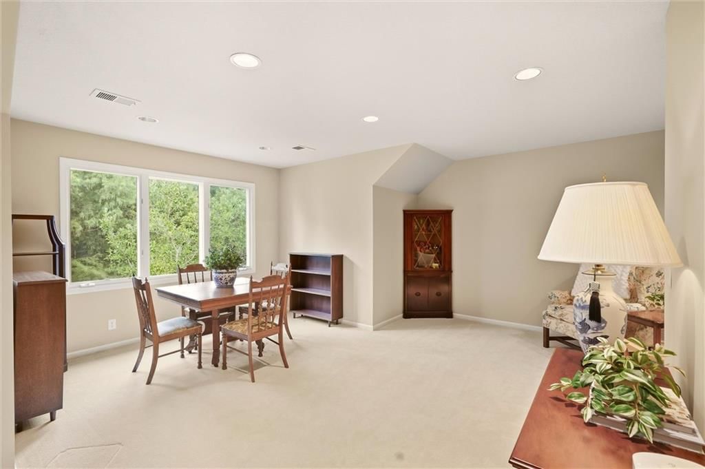 15040 Sherwood Street — photo 32