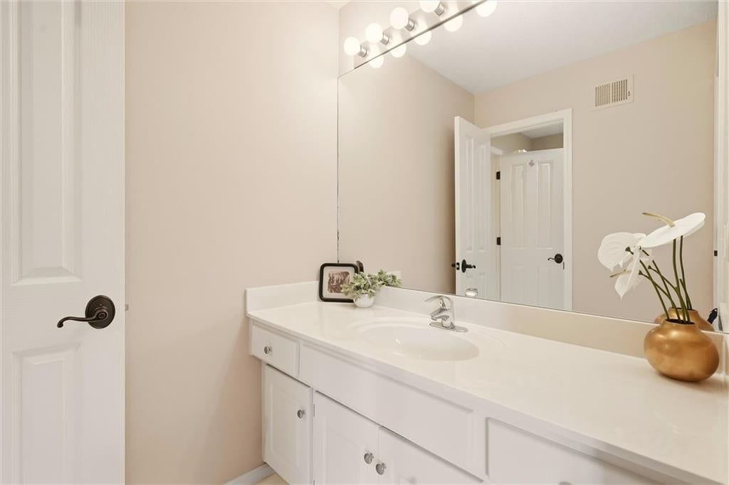 15040 Sherwood Street — photo 35