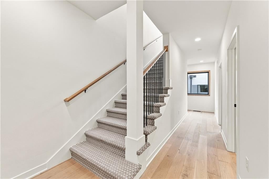 541 E 19th Street — photo 38