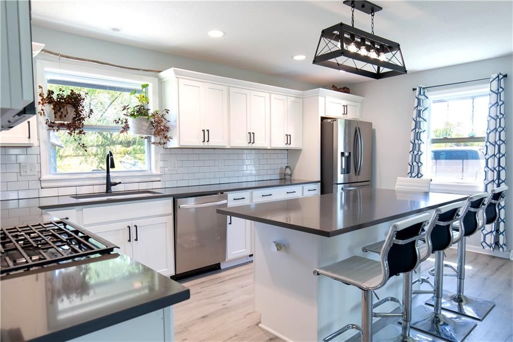 Photo 13 of 53 - 15625 Washington School Road, Excelsior Springs, MO 64024
