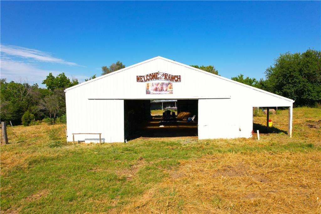 Photo 36 of 53 - 15625 Washington School Road, Excelsior Springs, MO 64024