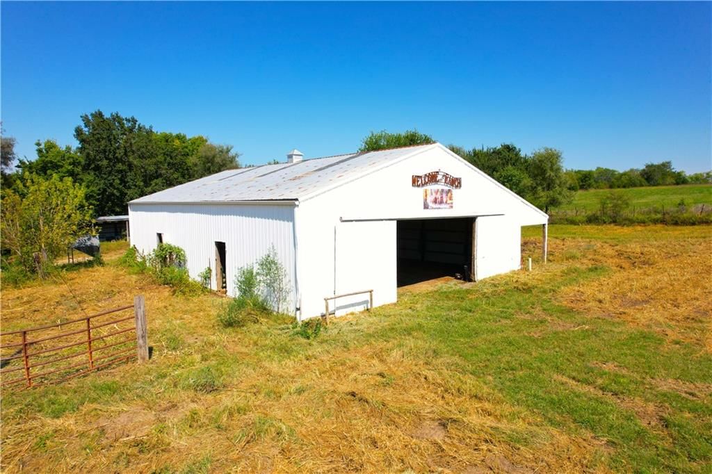 Photo 50 of 53 - 15625 Washington School Road, Excelsior Springs, MO 64024