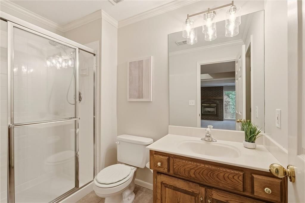 7815 N Kansas Street — photo 20